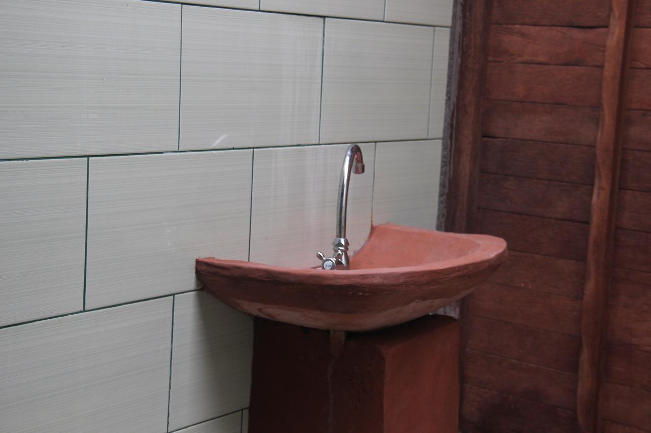 Titi Hostel Нуса Лембонган Екстериор снимка