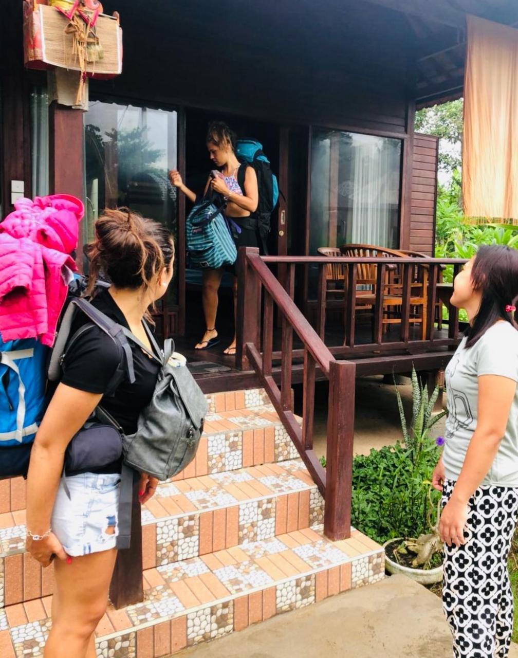 Titi Hostel Нуса Лембонган Екстериор снимка
