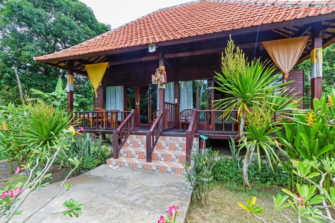 Titi Hostel Нуса Лембонган Екстериор снимка